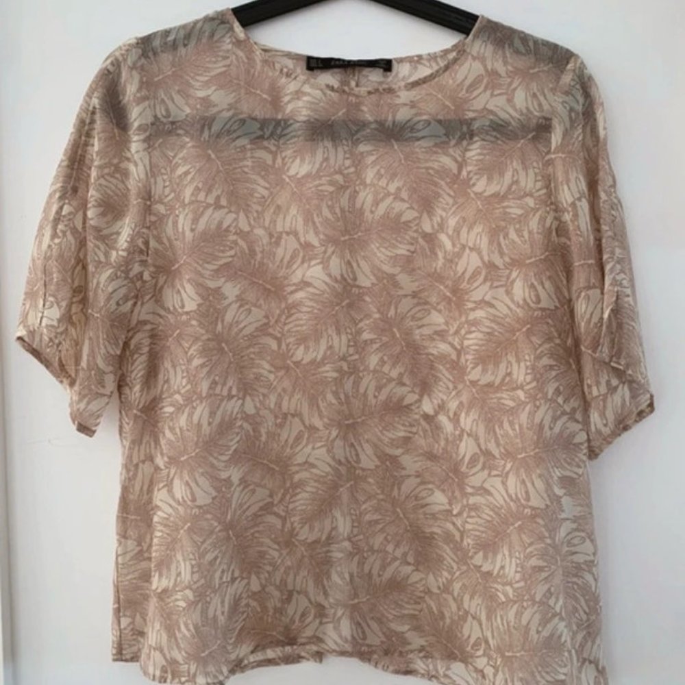 Blouse with leaf print